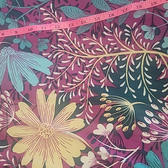 LulaRoe azure skirt. Multi-wear poncho, sleevless top, floral - Picture 2 of 4